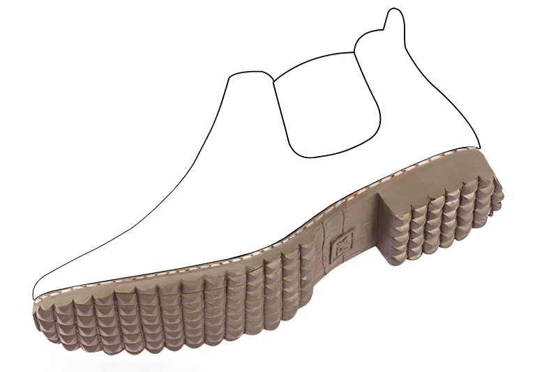 1 1&frasl;8 inch / 3 cm high rubber soles at the back - Florence Kooijman